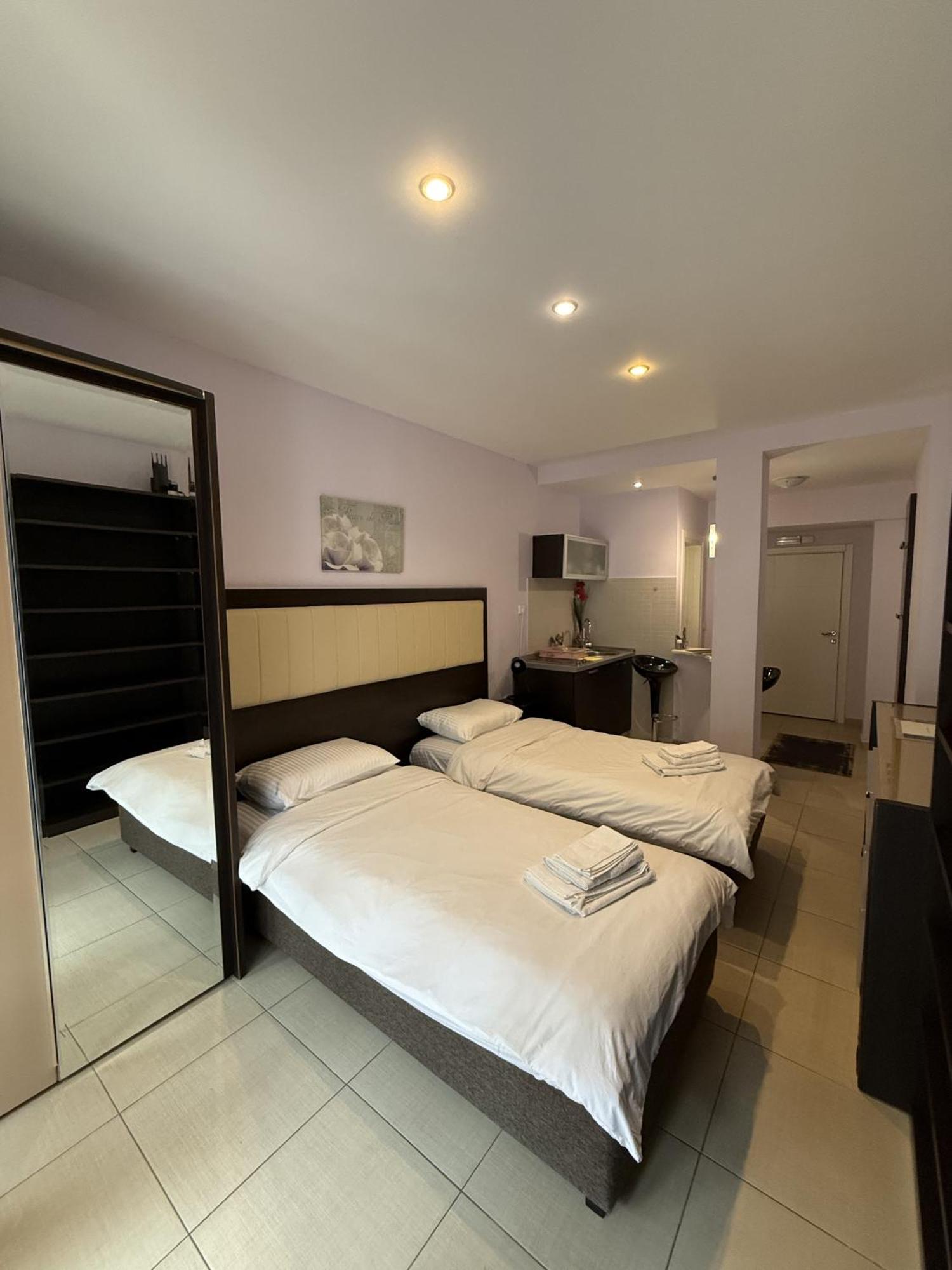 Splendid Luxury Apartments Будва Екстер'єр фото