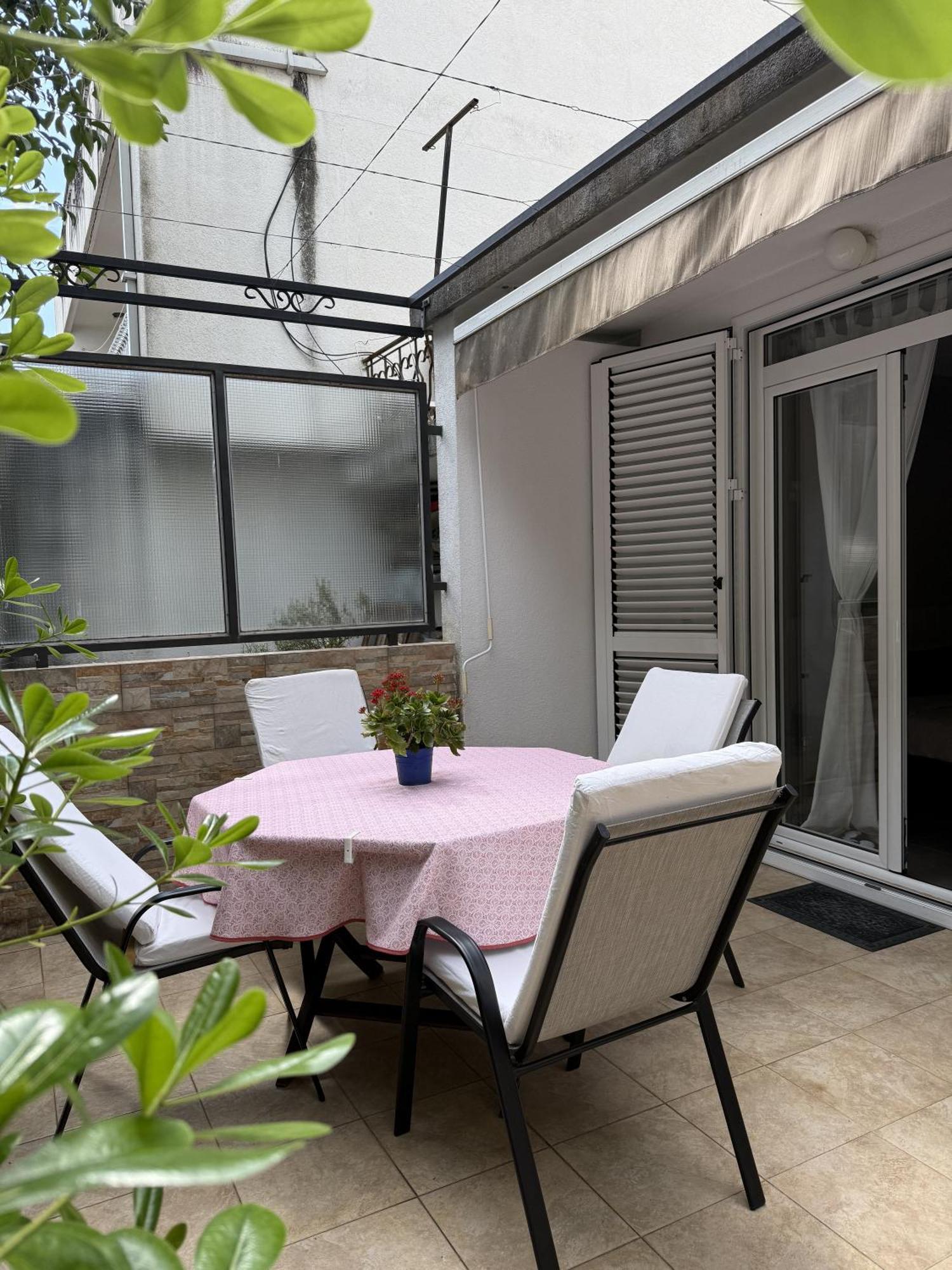 Splendid Luxury Apartments Будва Екстер'єр фото
