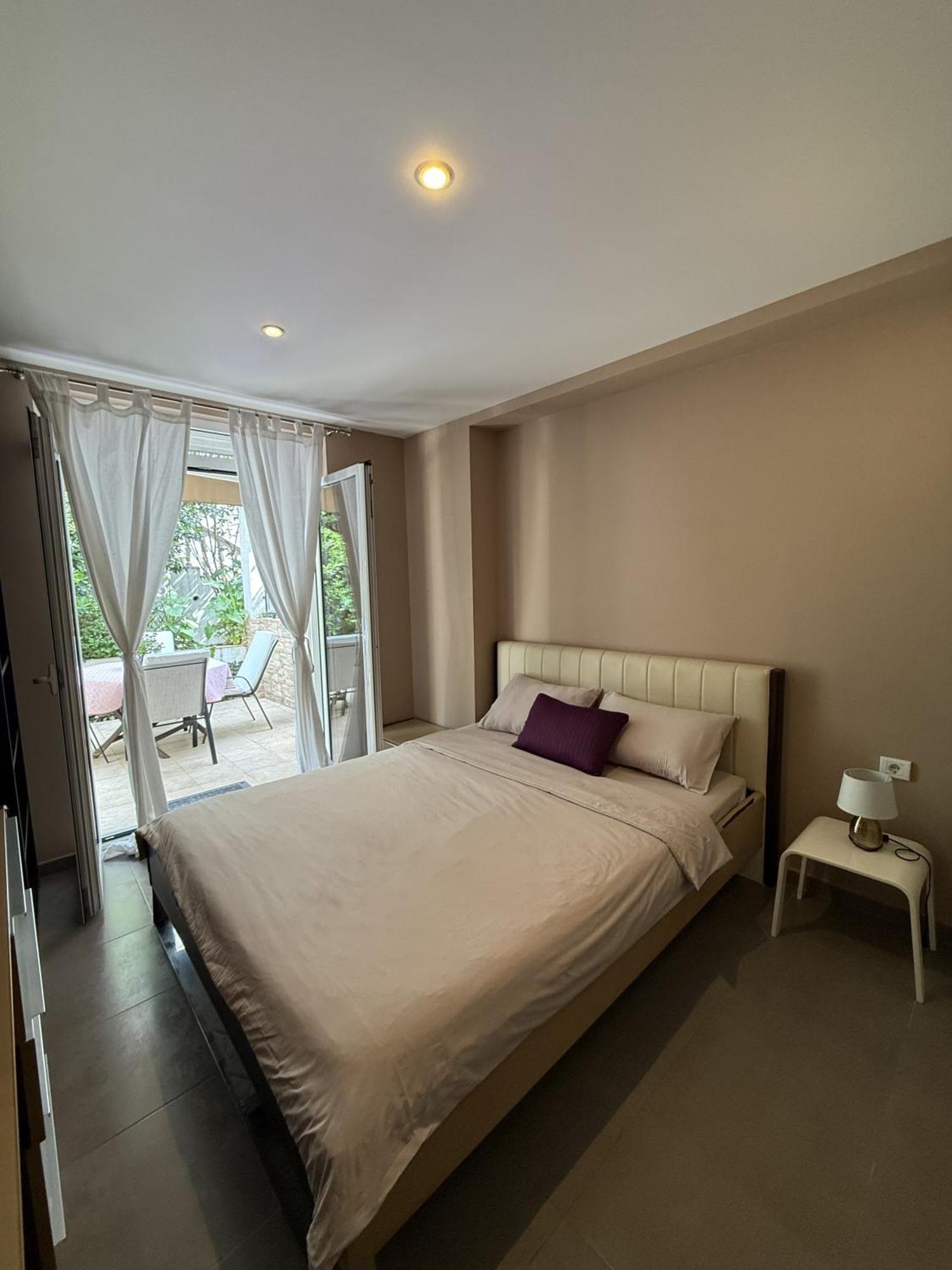 Splendid Luxury Apartments Будва Екстер'єр фото